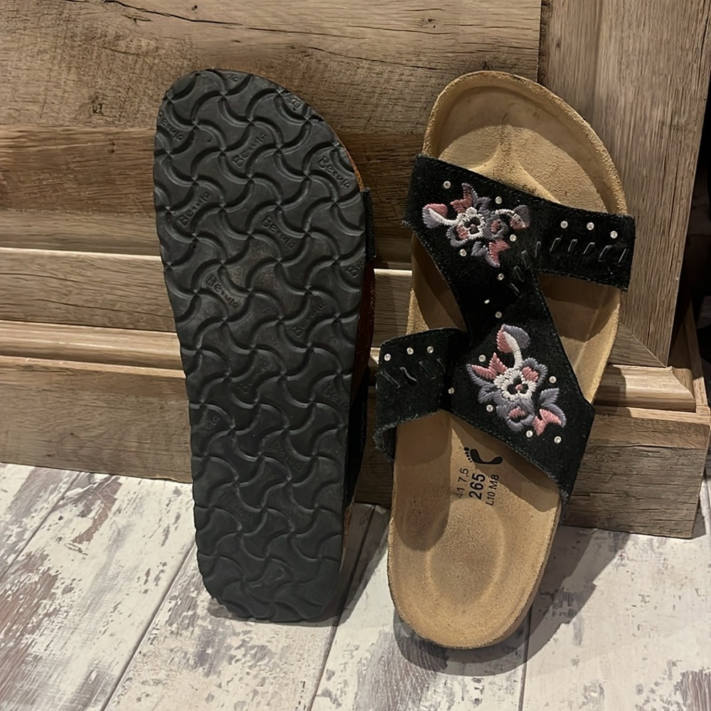 Birkenstock Betula Zara Black Floral Embroidered Vegan Suede Crystal Sandals 9.5 - Picture 2 of 5